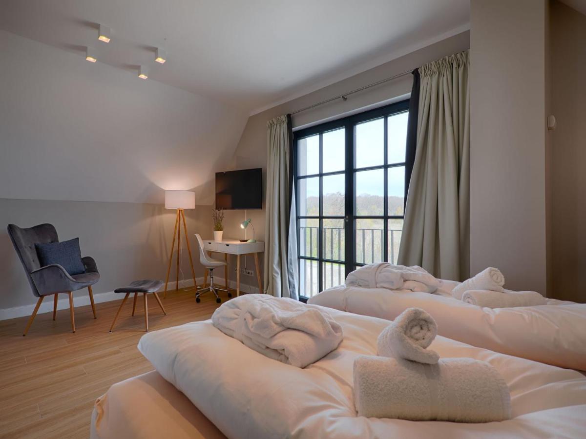 Reetland Am Meer - Premium Reetdachvilla Mit 3 Schlafzimmern, Sauna Und Kamin F27 Dranske Exterior photo